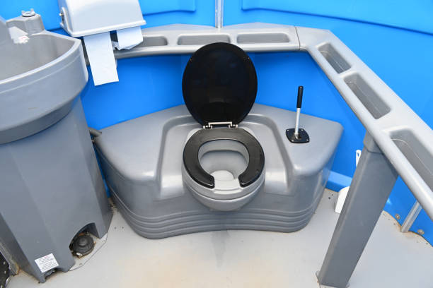 Portable Toilet Options We Offer in Crandon Lakes, NJ